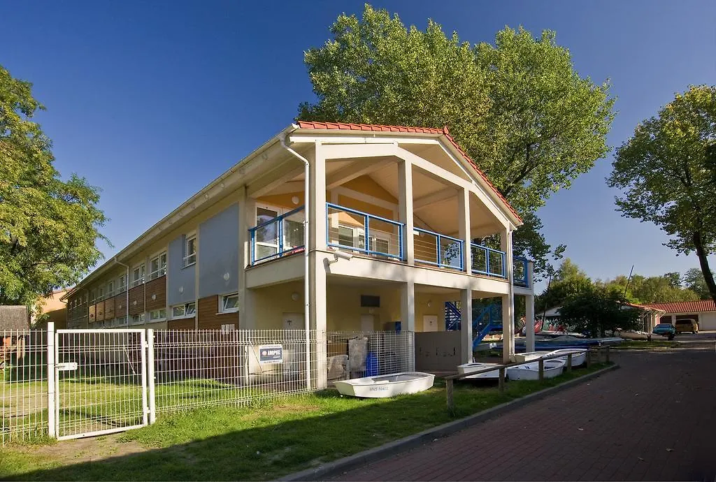 Yacht Club Residence Sopoty 0*,